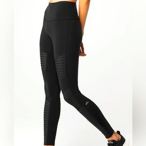 Alo Yoga Moto Leggings